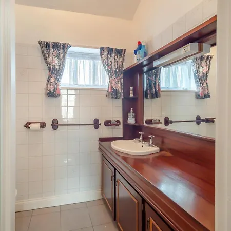 3 Bed In Oc-i207 * Bruree