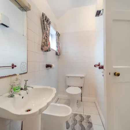 3 Bed In Oc-i207 *